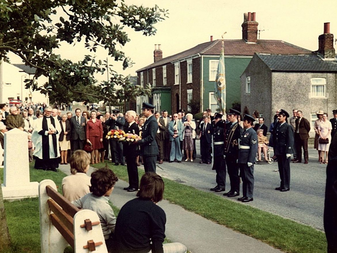 101 Squadron Memorial service, Ludford 1978